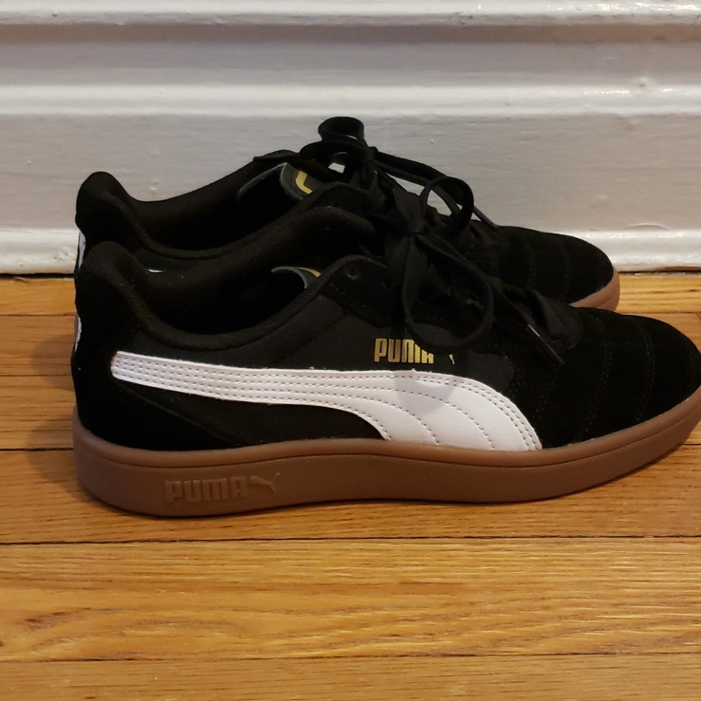 Puma Sneakers